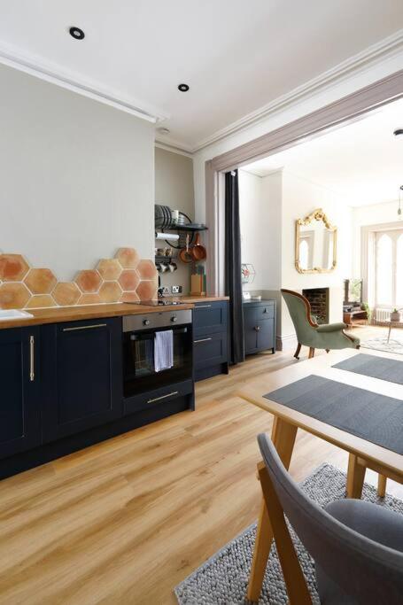 Stunning 2 Bedroom Flat 8Min Walk From The Beach Hove Exteriér fotografie